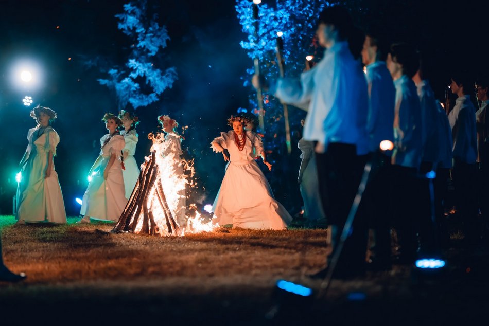 Łódź. Noc Świętojańska w Ogrodzie Botanicznym w Łodzi. Pełno magii, tańca i niezwykłych rytuałów