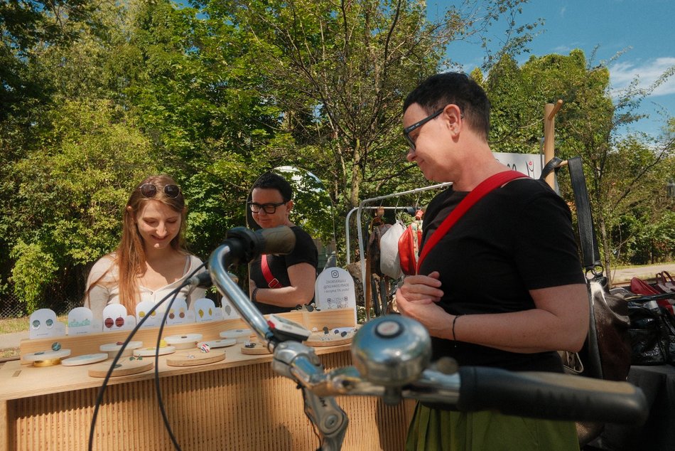 Łódź. Targ Staroci na Księżym Młynie w Łodzi. Rękodzieła, unikatowe rzeczy i domowe przysmaki