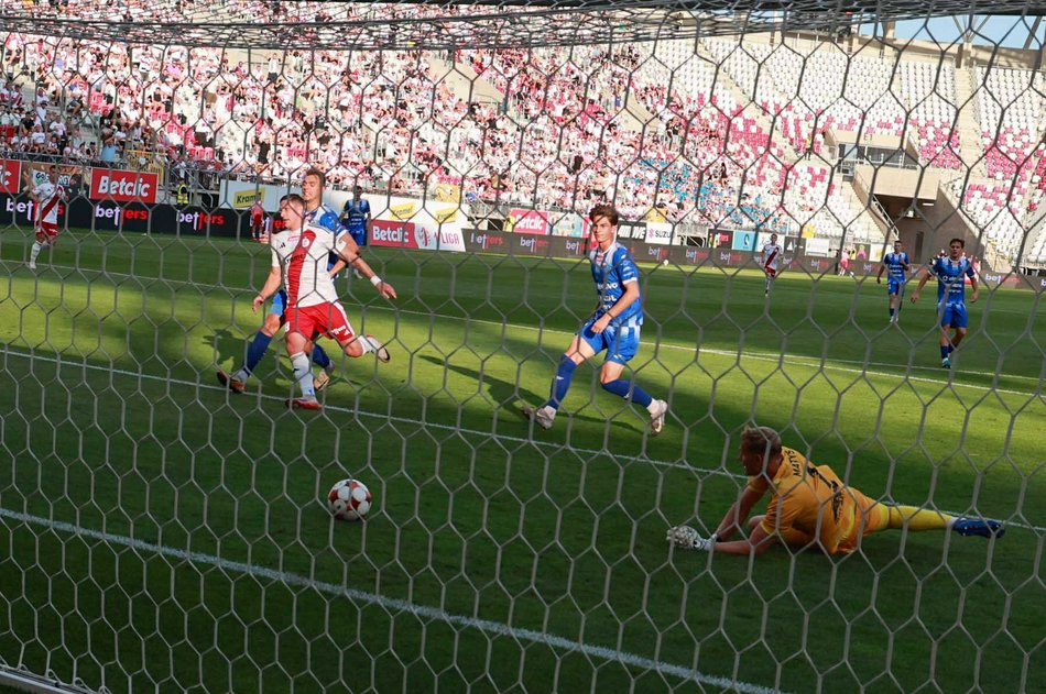 Łódź. Twierdza wciąż niezdobyta. ŁKS Łódź przed własną publicznością pokonał Stal Mielec