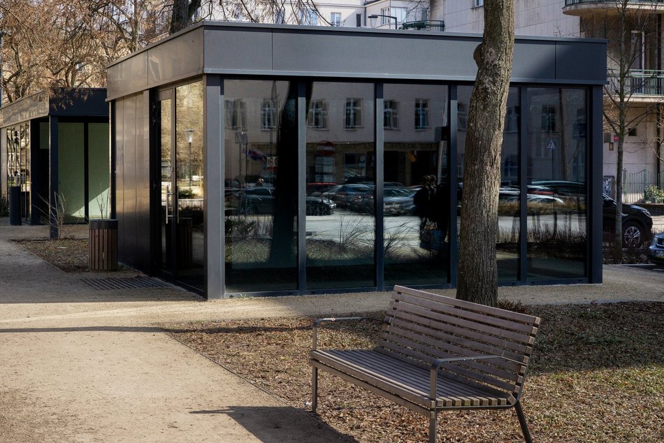 Łódź. Plac Komuny Paryskiej w Łodzi otwiera się na najemców. Stwórz tam własny biznes!