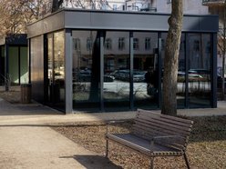 Łódź. Plac Komuny Paryskiej w Łodzi otwiera się na najemców. Stwórz tam własny biznes!