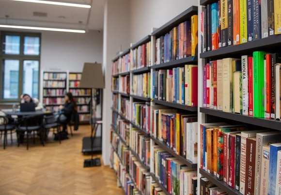 Łódź. Tydzień w Bibliotece Miejskiej w Łodzi. Joga, wykłady i pokazy