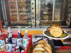 Łódź. Pyszne kurczaki z rożna w Ale Rożno na Retkini! Ich zapach czuć nawet w Parku na Zdrowiu!