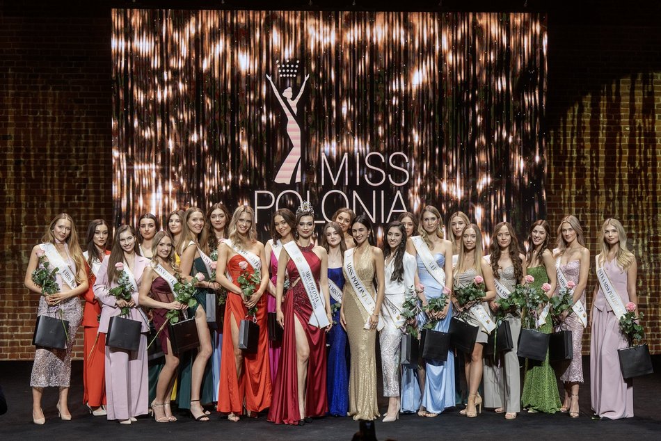 Przedstawienie finalistek Miss Polonia 2025 w Łodzi. Wzruszające pożegnanie Mai Klajdy