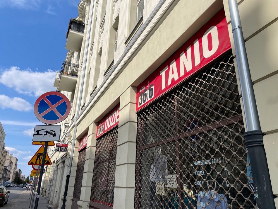 Sklepy z odzieżą używaną