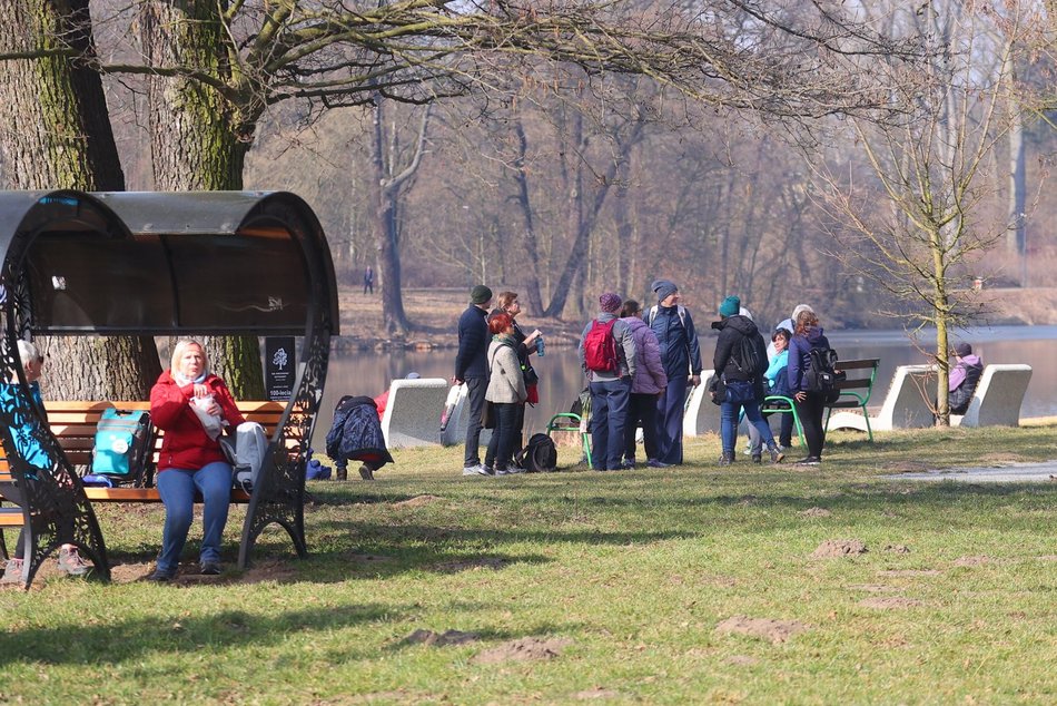 Łódź. Łódź budzi się do życia! Łodzianie i turyści tłumnie korzystają z pierwszych dni wiosny