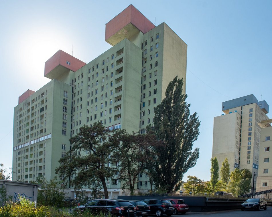 Manhattan w Łodzi. Mija 50 lat od rozpoczęcia budowy drapaczy chmur w centrum miasta