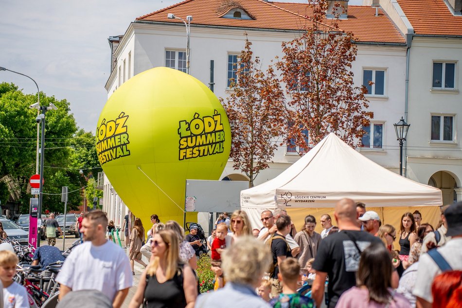 Łódź. Miejski Dzień Dziecka 2025 w Łodzi. Majka Jeżowska, dmuchańce i pokazy [ZDJĘCIA]