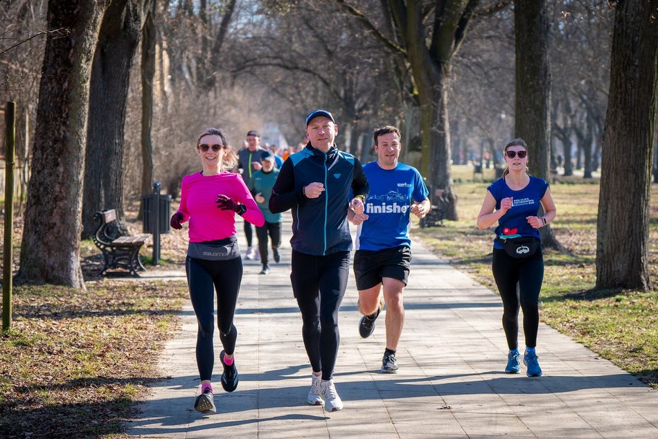 Łódź. Parkrun w Parku Poniatowskiego w Łodzi. Brałeś udział w biegu? Znajdź się na zdjęciach!