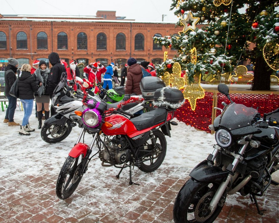 MotoMikołaje zawitali do Manufaktury