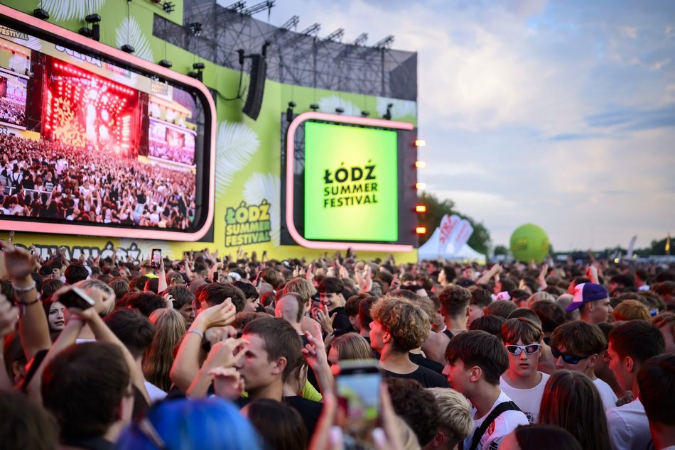 Łódź. Bambi na Łódź Summer Festival 2025! Polska scena hip-hopowa na Łódzkich Błoniach