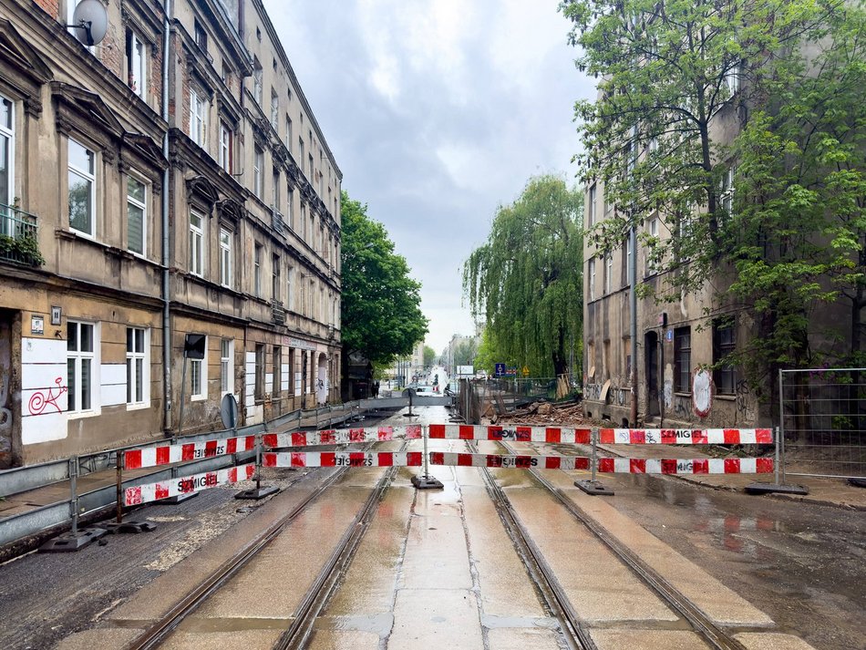 Łódź. Remont Franciszkańskiej w Łodzi. Wyburzają kamienicę, by poszerzyć ulicę!