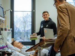 Łódź. ŁKS Łódź z wizytą w Hospicjum Łupkowa w Łodzi. Piękny gest tuż przed Świętami!