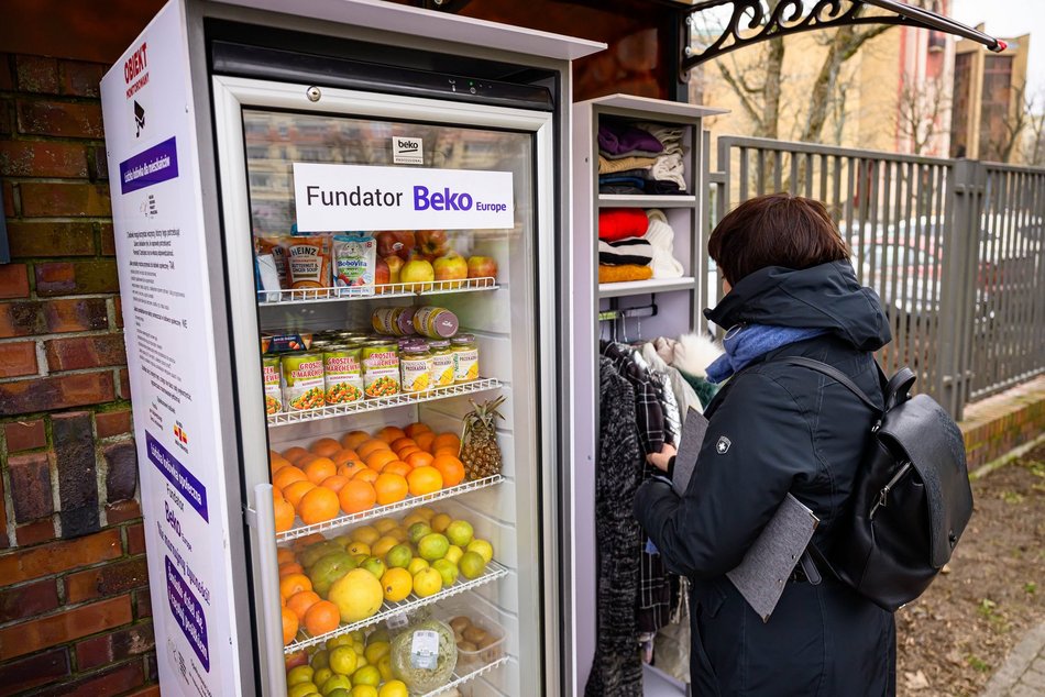 Zostało ci jedzenie po Wielkanocy? Podziel się nim w jednej z 27 lodówek społecznych w Łodzi