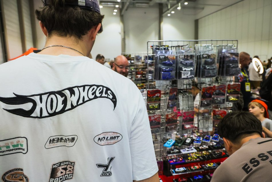 Łódź. Hot Wheels opanowały halę Expo Łódź! Setki miniatur aut, wyścigi na żywo i nie tylko!