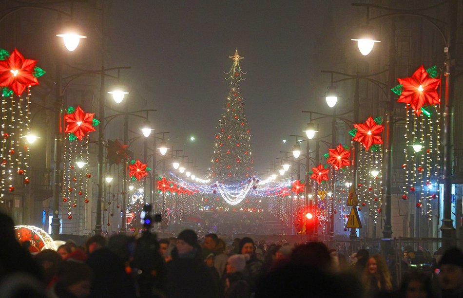 Iluminacje świąteczne w Łodzi. Zobacz najpiękniejsze ozdoby na Piotrkowskiej i placu Wolności