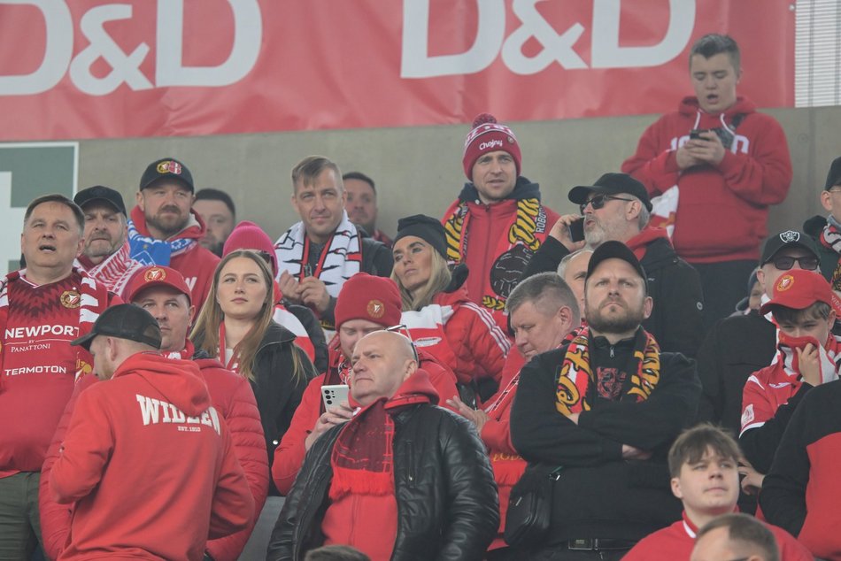 Łódź. Kibice na meczu Widzew Łódź - Bruk-Bet Termalica Nieciecza. Byłeś/aś? Znajdź się w galerii!