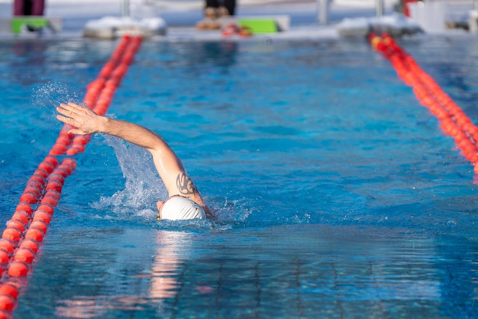 Łódź. Zimne pływanie w Aquaparku Fala w Łodzi
