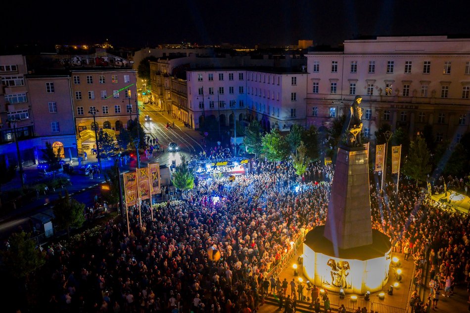 Łódź. Parada Wolności 2025 w Łodzi z lotu ptaka. Te zdjęcia zapierają dech!