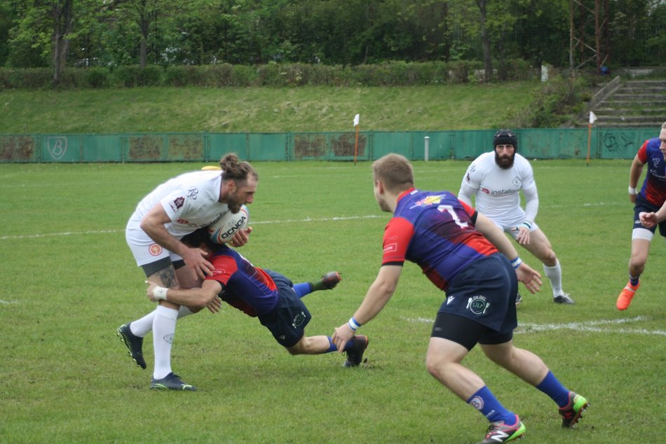 Rugbiści KS Budowlani Commercecon podczas meczu