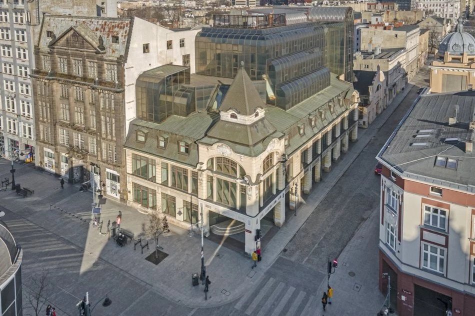 Widok z lotu ptaka na Dom Buta