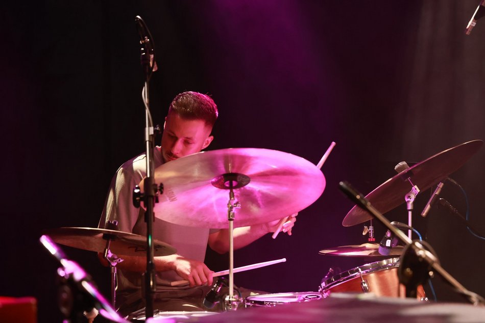 Łódź. Jazzowe wtorki w Łodzi. Witold Janiak Trio z interpretacją utworów Krzysztofa Komedy