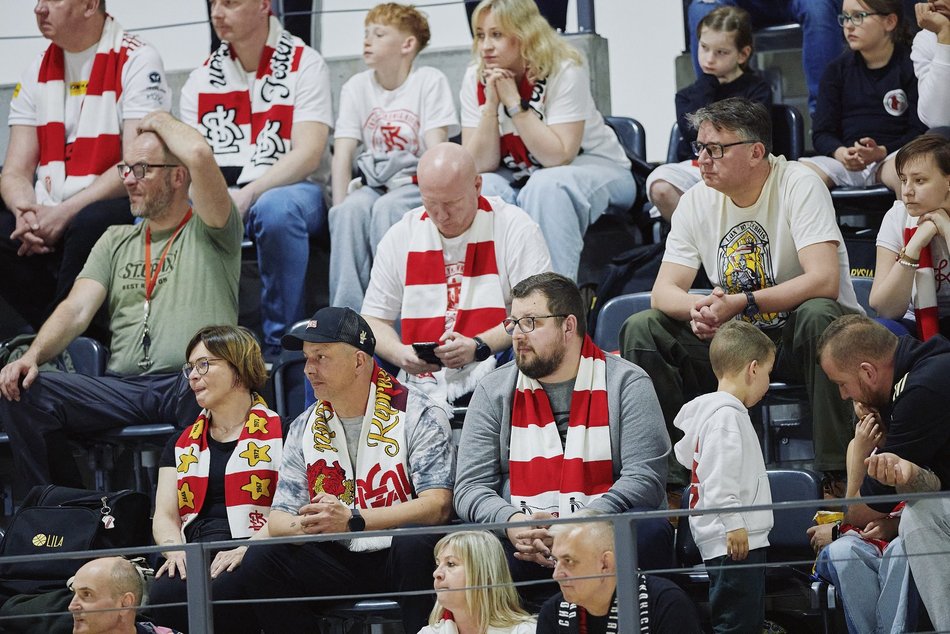 Łódź. Koszykarskie derby Łodzi. Byłeś/aś na meczu? Znajdź się w galerii zdjęć!
