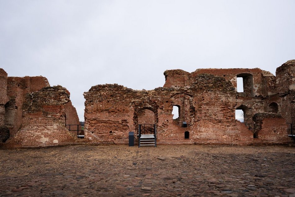 Łódź. Zamek w Besiekierach