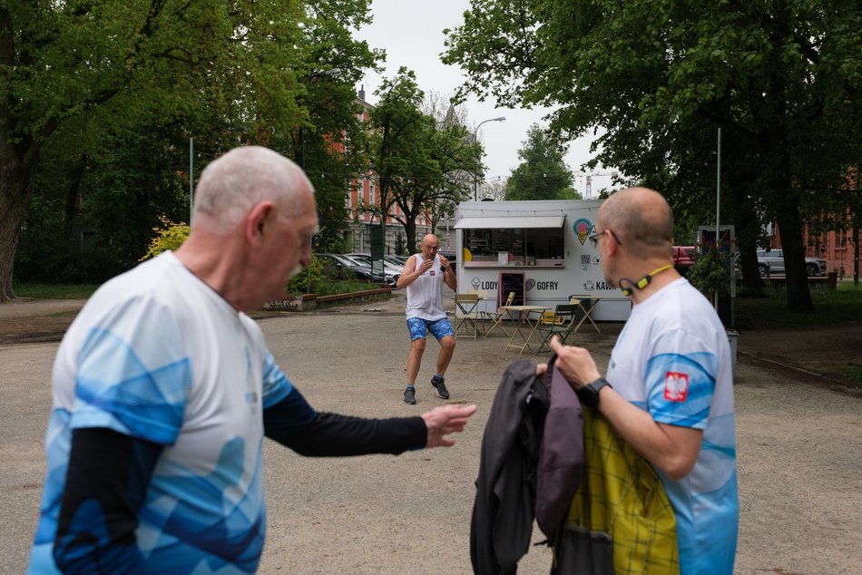 Łódź. Sport nie pyta o wiek! Biegacze z Rysio Team Łódź są tego przykładem!