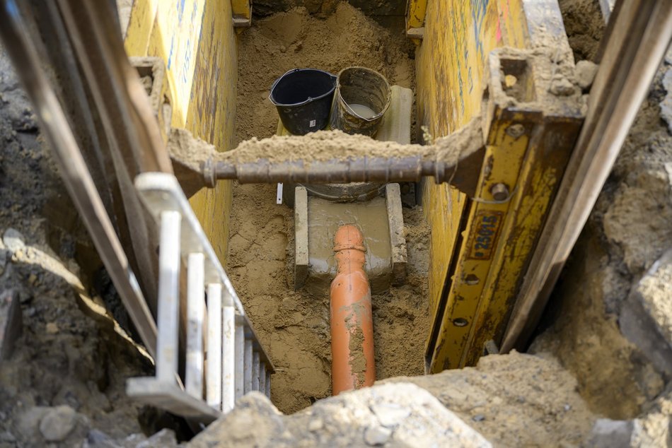Łódź. Remont Wioślarskiej w Łodzi rozpoczęty. Będzie nowa jezdnia, chodniki i parkingi