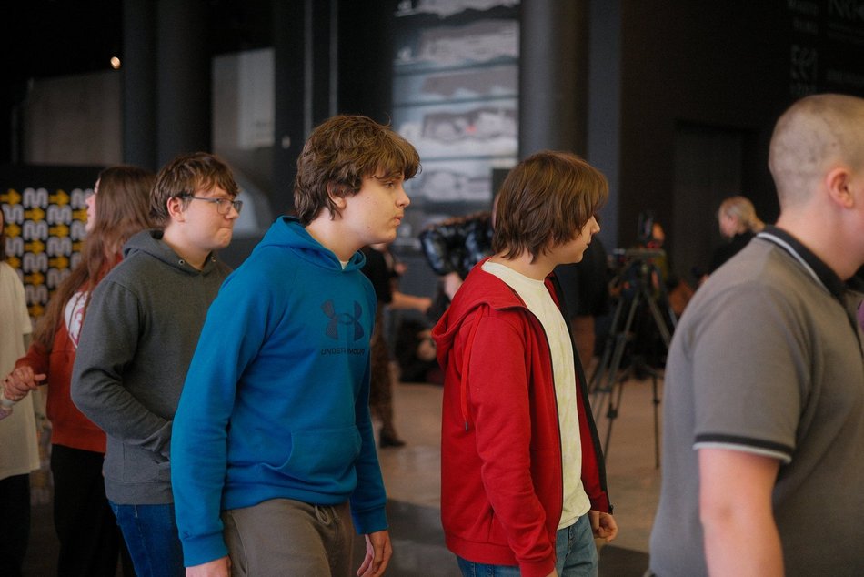 Łódź. Licealiści z Łodzi zatańczyli Belgijkę! Wielkie świętowanie Międzynarodowego Dnia Licealisty