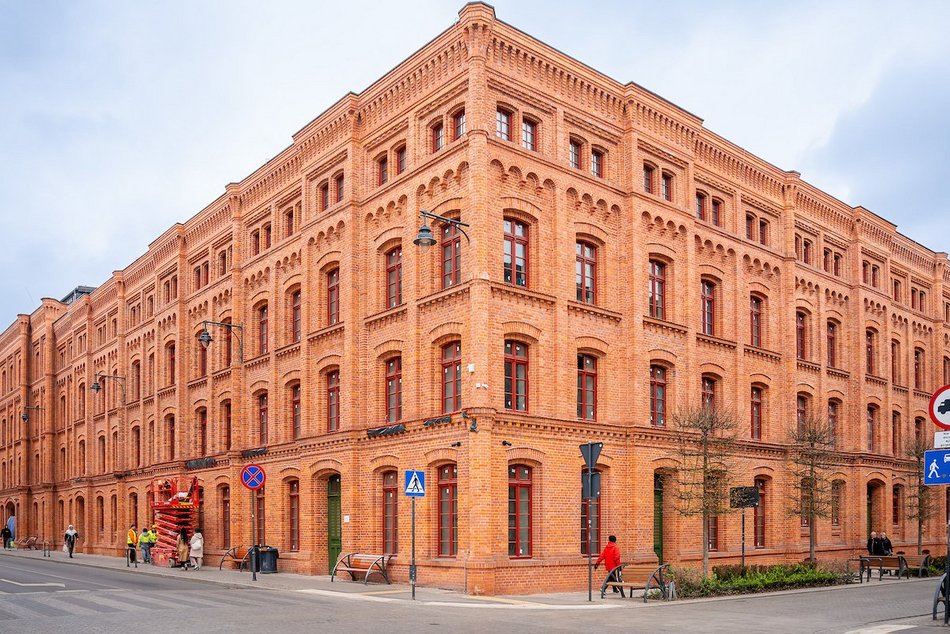 Łódź. Famuły przy Ogrodowej 24 w Łodzi prawie gotowe!