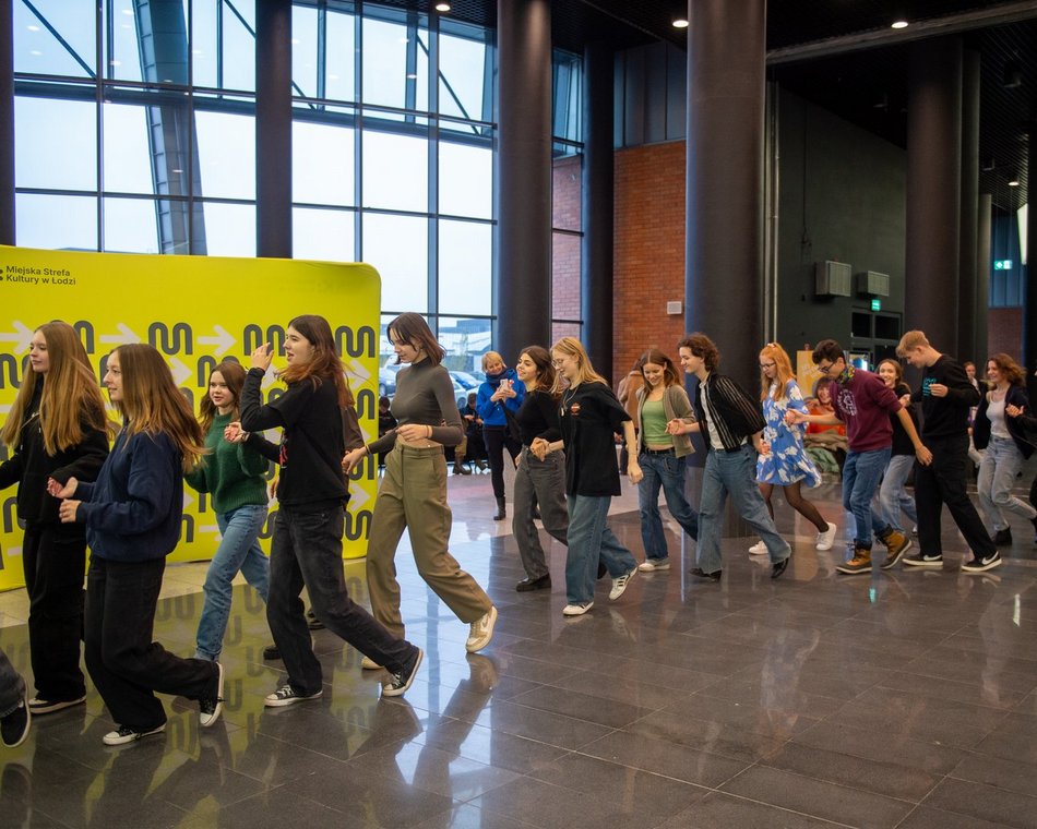 EC1 Łódź - belgijkę tańczą licealiści z II LO, III LO i XI LO