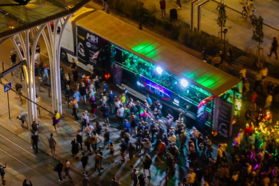 Nowość na Paradzie Wolności 2025 w Łodzi. Platforma miasta z motywem „Ziemi Obiecanej"