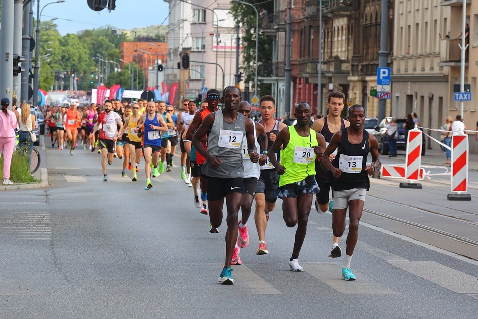 Łódź. Bieg Ulicą Piotrkowską Rossmann Run 2026. Nowa trasa, tańsze bilety i więcej