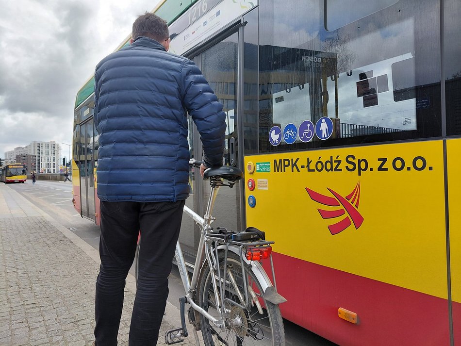Łódź. Czy można przewozić rower w MPK Łódź? Sprawdź, jakie są zasady!