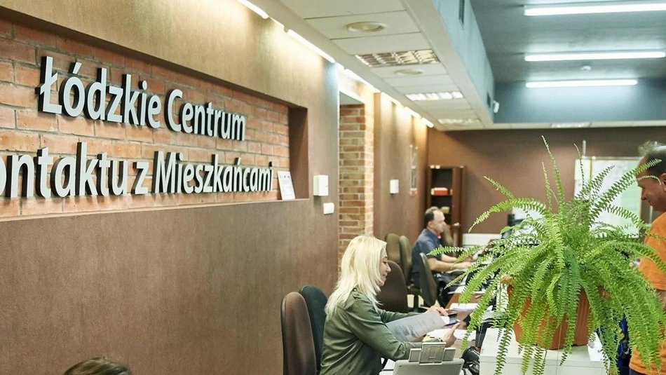 Co załatwisz w Łódzkim Centrum Kontaktu z Mieszkańcami? Pamiętaj o nowym adresie