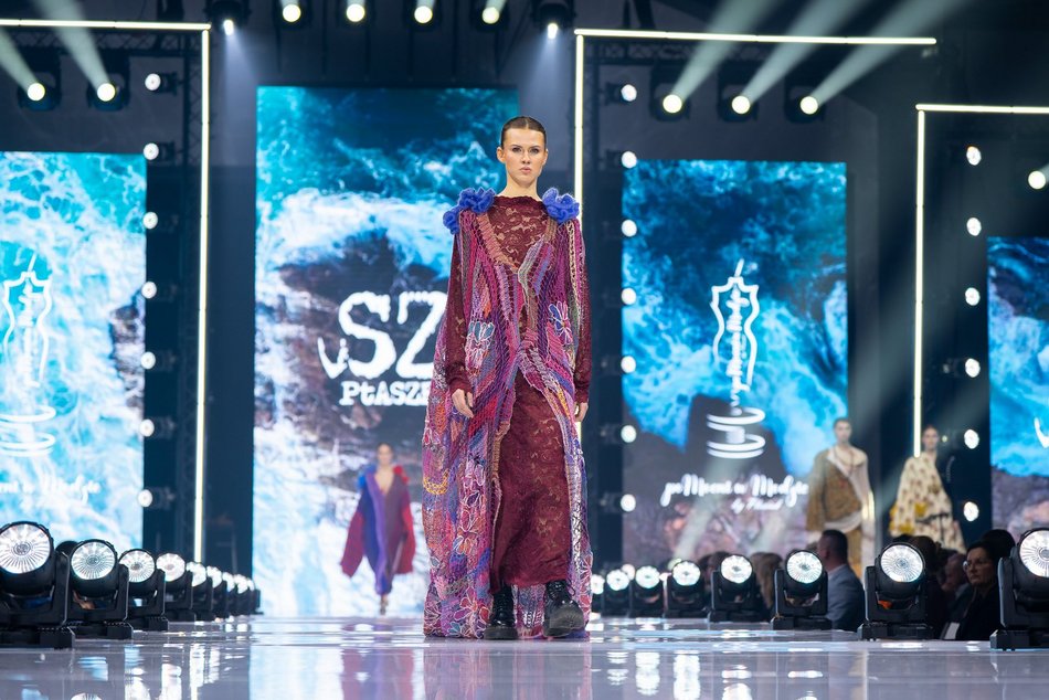 Łódź. Moda i pomaganie w klubie Wytwórnia w Łodzi. Zobacz zdjęcia z gali „poMocni w Modzie by Plesiak”