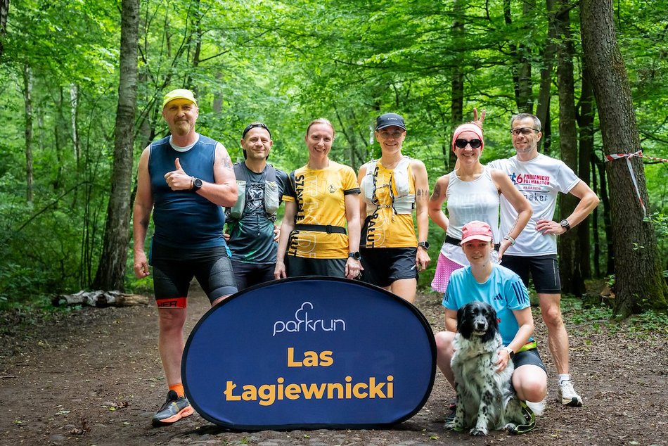Łódź. Parkrun w Lesie Łagiewnickim w Łodzi. Brałeś udział w biegu? Znajdź się na zdjęciach!