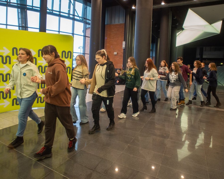 EC1 Łódź - belgijkę tańczą licealiści z II LO, III LO i XI LO