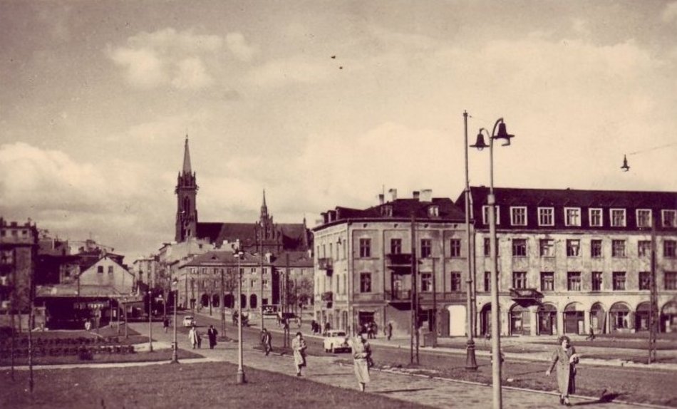 archiwalna fotografia przedstawiająca Łódź w dawnych czasacch