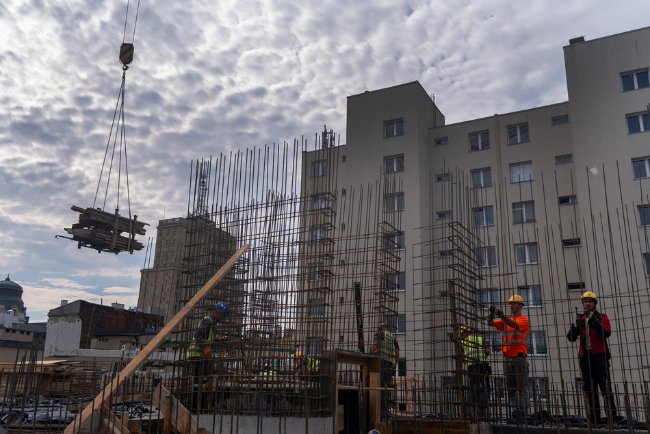 Łódź. Budowa parkingów wielopoziomowych w Łodzi. Wszystkie prace zgodnie z harmonogramem