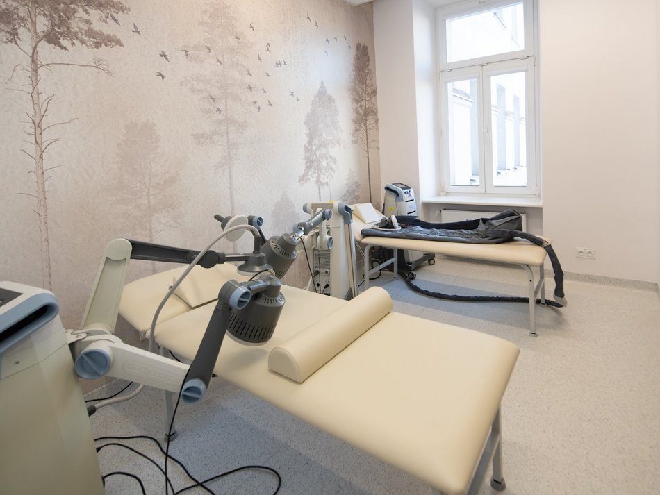 Łódź. Nowoczesna rehabilitacja w Łodzi. Tak zmieniła się przychodnia przy Próchnika