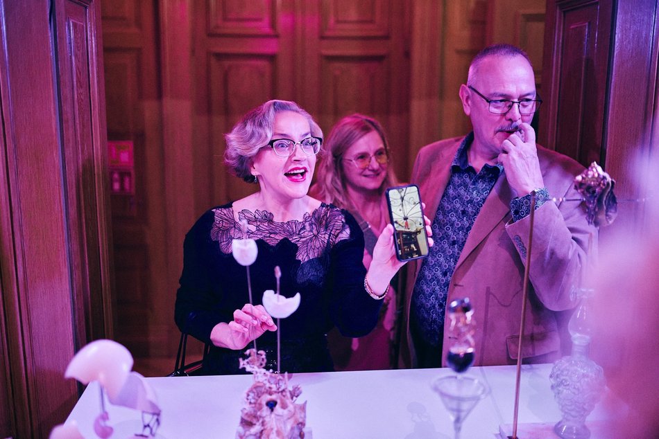 Łódź. Łódź miastem fabryk, kawy i... sztuki zapachu. Wystawa Alchembot, którą musisz poczuć!