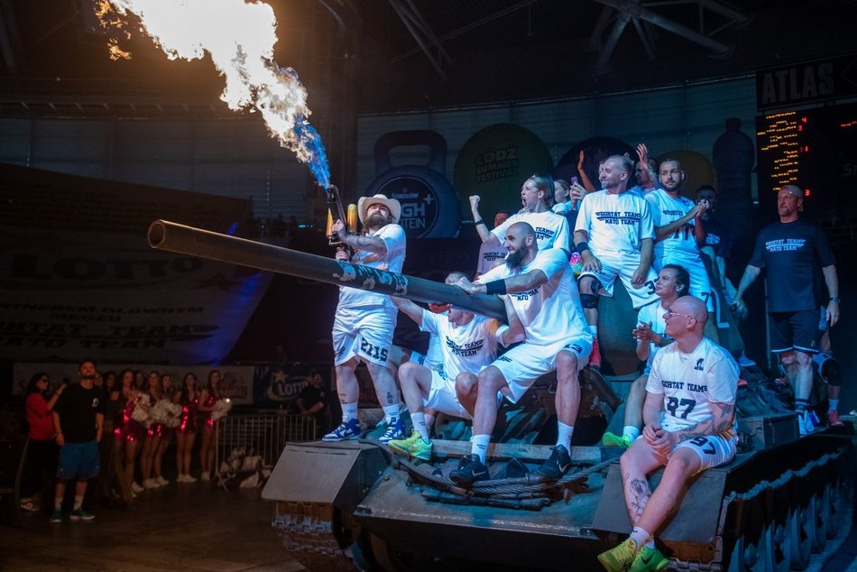 Mecz Gortat Team vs NATO w Łodzi. Czołgi, płomienie i masa sportowych emocji!