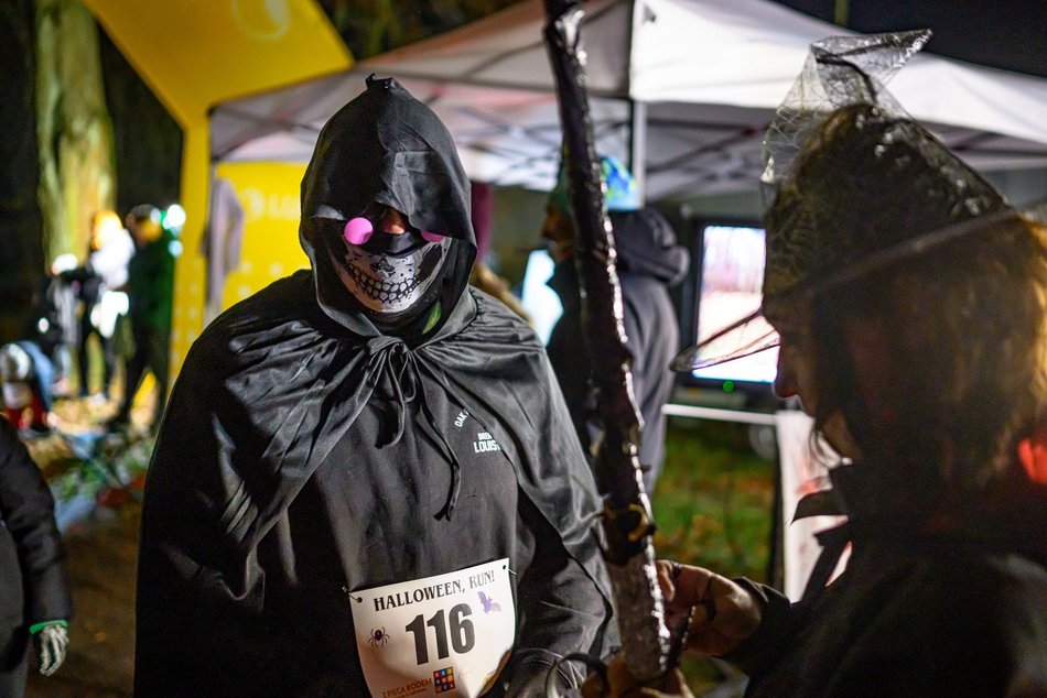 Łódź. Halloween Run w parku na Zdrowiu. Tak bawią się biegacze z Łodzi!
