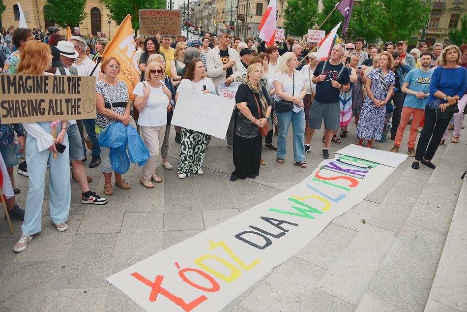 Łódź dla wszystkich! Piotrkowską przeszedł pokojowy spacer