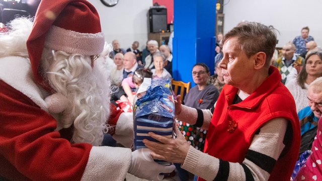 List do Mikołaja z DPS. Maratonu dobroczynności w Łodzi rozpoczęty!