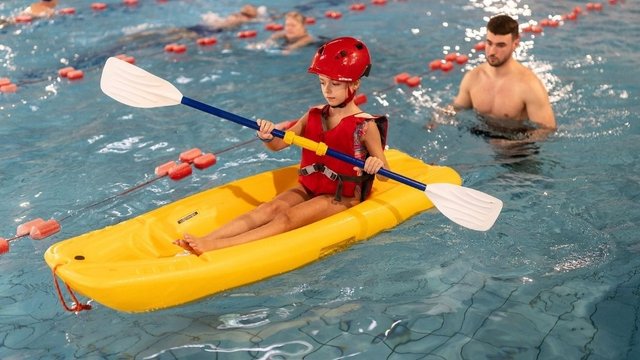 Ferie zimowe 2026 w Łodzi w Aquaparku Fala. Aktywność, edukacja i bezpieczna zabawa