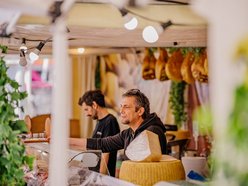 Łódź. Majówka w Manufakturze w Łodzi. Włoski jarmark, festiwal karuzel i wiele więcej